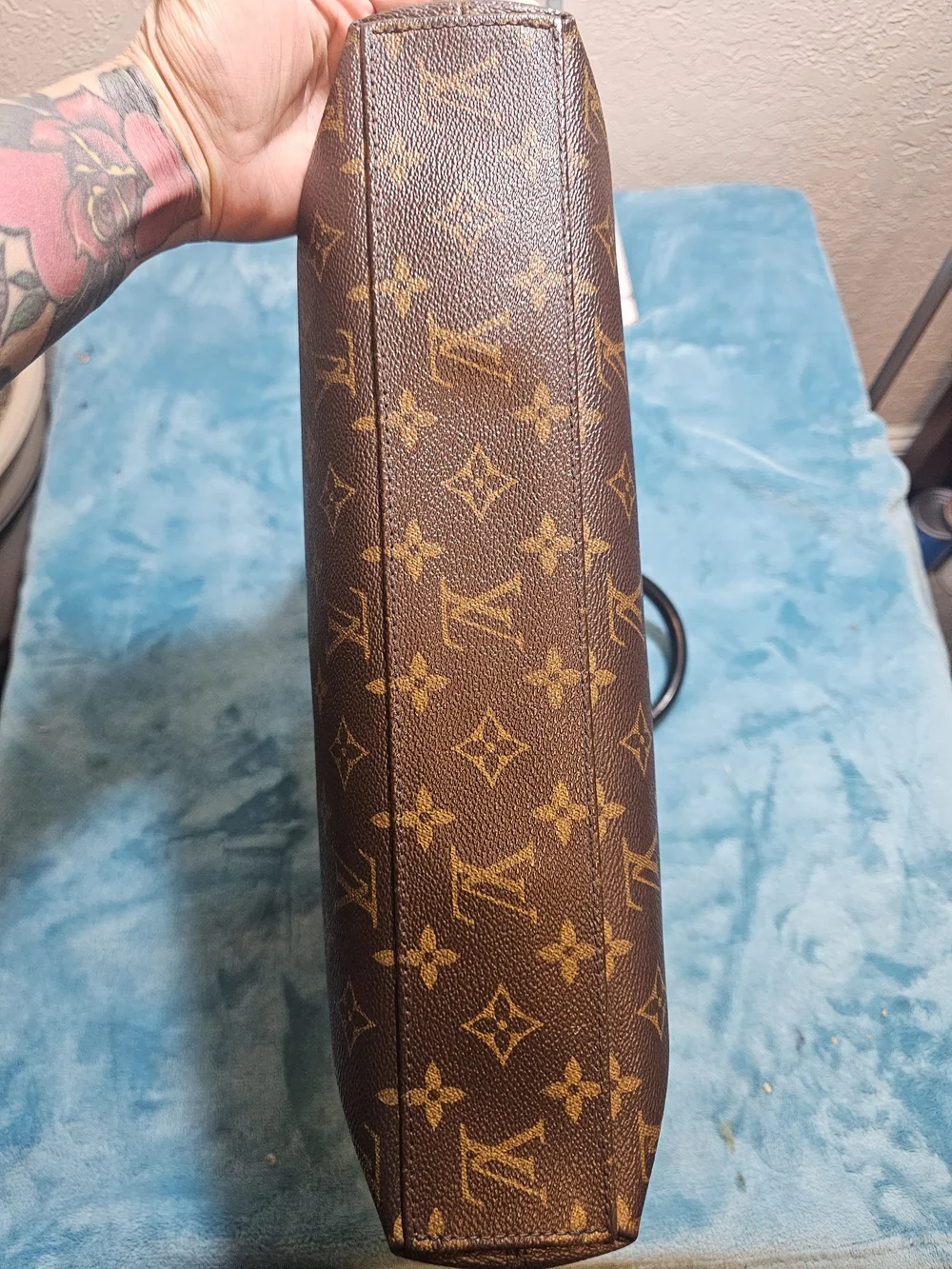 #58552- LV mono laptop size 14